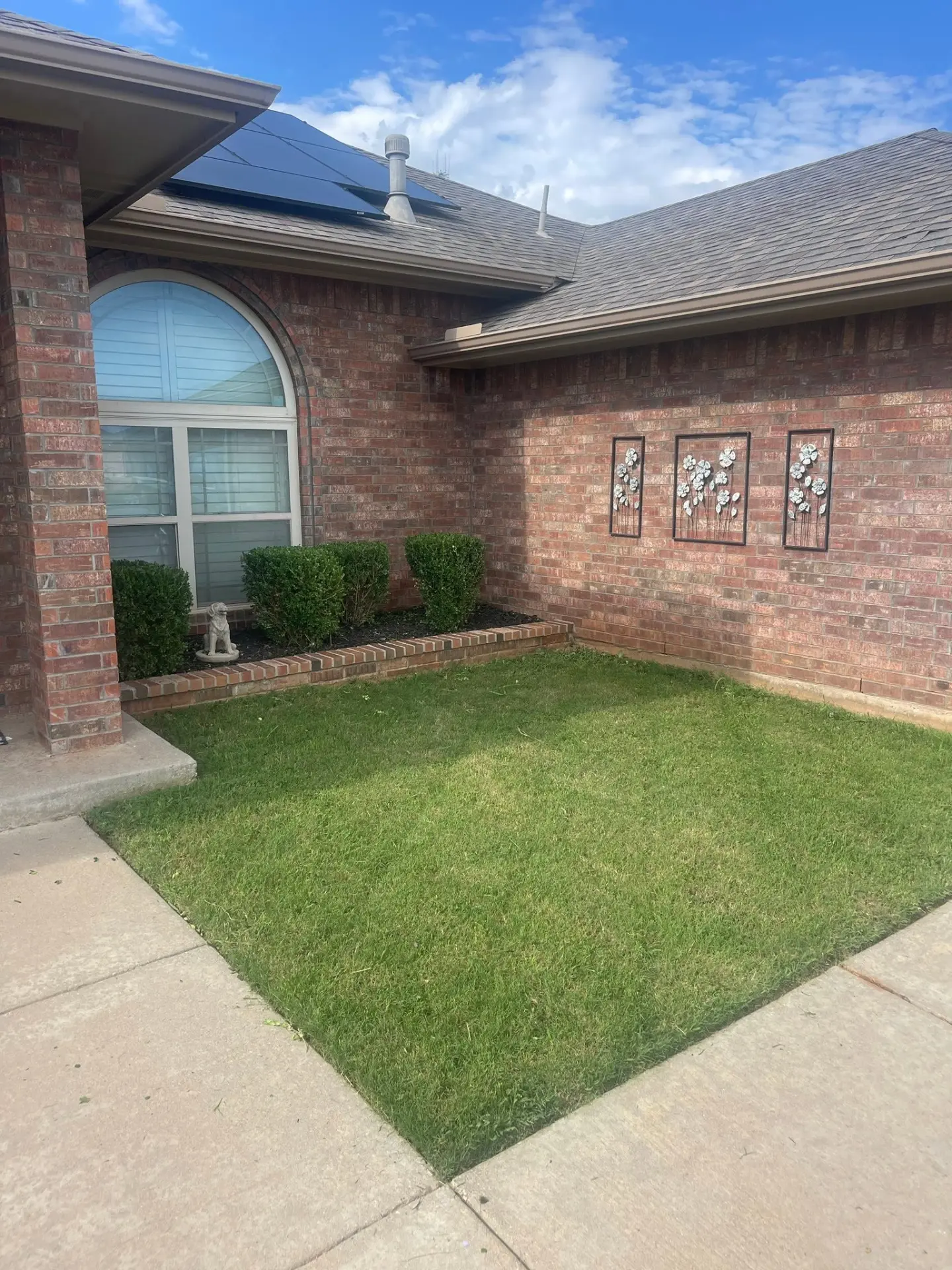 Front Bed Makeover after